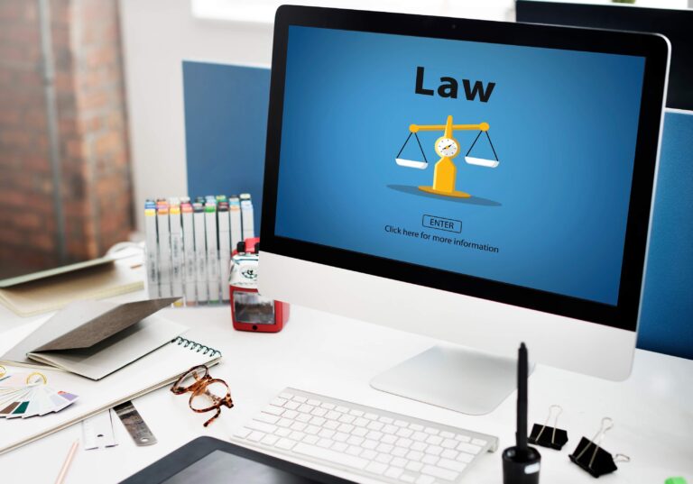 Empezar a ejercer la abogacía por cuenta propia, incluso sin tener una web